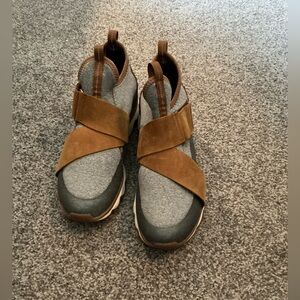 Women’s 7.5 Sorel ankle boots